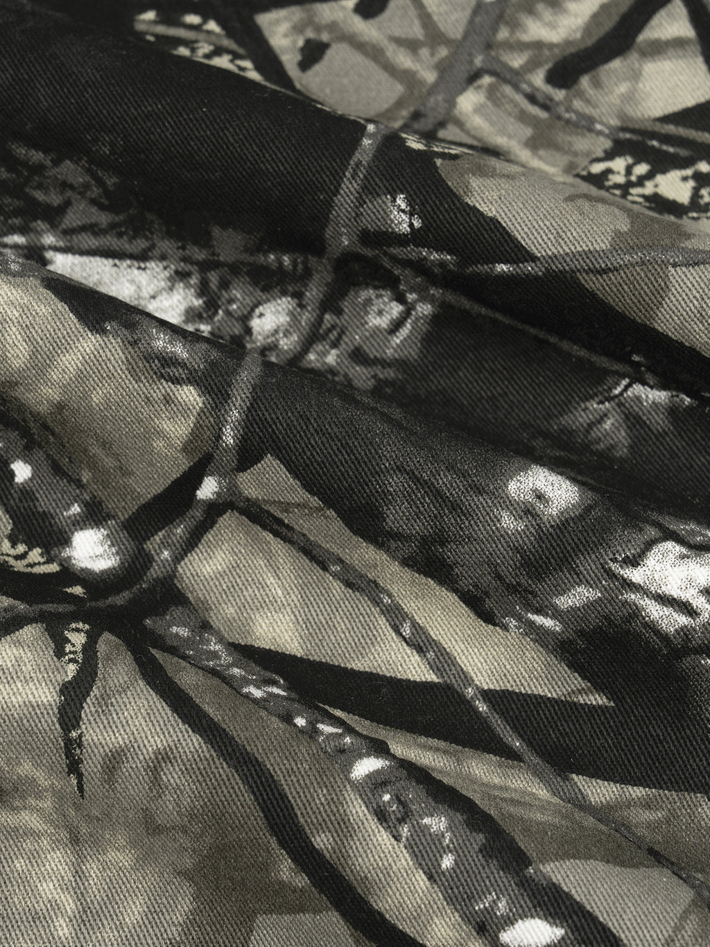 Verse&Vogue | Unisex Tree Camo Barrel Leg Pants