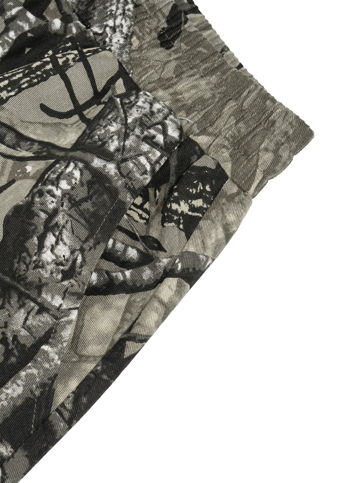 Verse&Vogue | Unisex Tree Camo Barrel Leg Pants